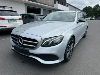 Gebraucht Mercedes E200 160 PS (117 kW) 2020 Silber Kombi