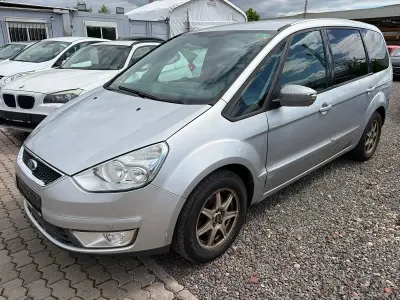 Używany Ford Galaxy 140 KM (102 kW) 2010 Srebrny Minivan