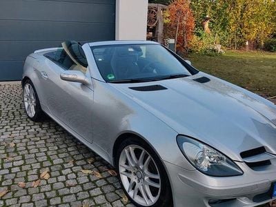 Usata Mercedes SLK200 163 CV (119 kW) 2008 Argento Cabrio