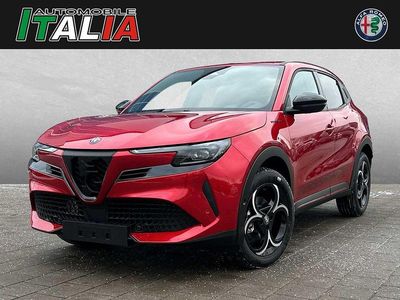 Rot Neu 2026 Alfa Romeo GT Junior Edizione Speciale Limousine | 37.235 € (Etwas zu teuer)