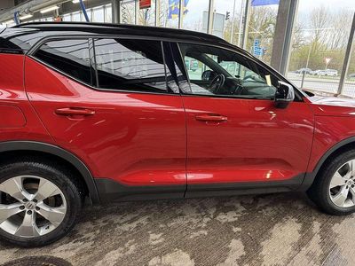 Gebraucht Volvo XC40 Momentum 190 PS (139 kW) 2021 Rot SUV