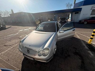 Second-hand Mercedes C180 143 CP (105 kW) 2003 Gri Coupe