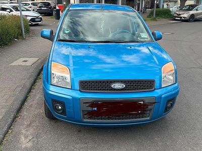 Second-hand Ford Fusion 80 CP (58 kW) 2010 Albastru Hatchback