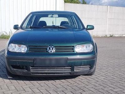 VW Golf IV