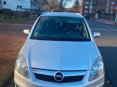 Silber Gebraucht 2007 Opel Zafira Van / Kleinbus | 1.900 € (Guter Preis)