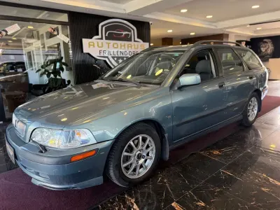 Gebraucht Volvo V40 Comfort 122 PS (89 kW) 2002 Grün Kombi