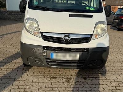 Gebraucht Opel Vivaro 90 PS (66 kW) 2012 Weiß Van / Kleinbus