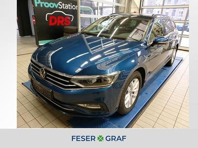 Aquamarinblau metallic Gebraucht 2023 VW Passat Kombi | 23.440 € (Fairer Preis)