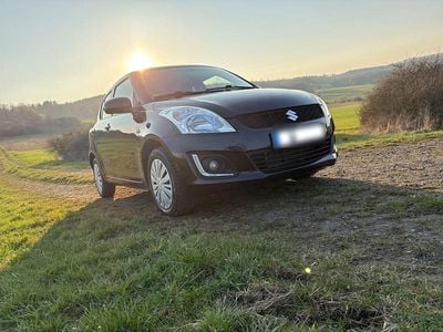 Gebraucht Suzuki Swift Club 94 PS (69 kW) 2015 Schwarz Kleinwagen