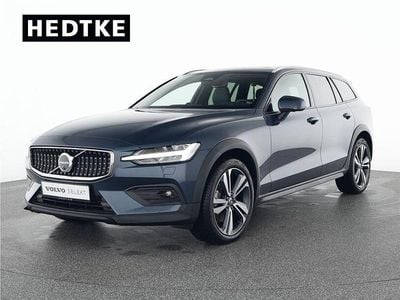 Gebraucht Volvo V60 CC Ultimate 197 PS (144 kW) 2023 Blau Kombi