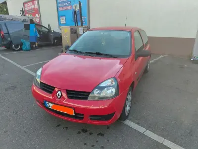 Gebraucht Renault Clio II Campus 58 PS (42 kW) 2009 Rot