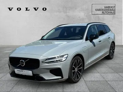 Gebraucht Volvo V60 Plus 349 PS (256 kW) 2025 Grau Kombi