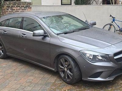 Gebraucht Mercedes CLA200 Shooting Brake 136 PS (100 kW) 2015 Grau Kombi