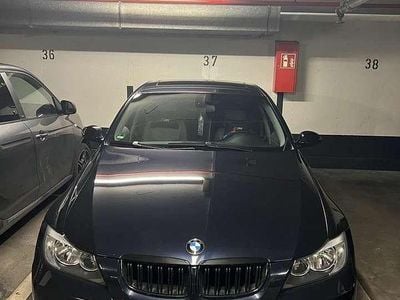 Gebraucht BMW 320 150 PS (110 kW) 2005 Limousine