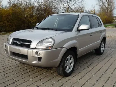 Używany Hyundai Tucson GLS 141 KM (103 kW) 2009 Srebrny SUV