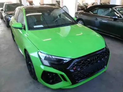 Gebraucht Audi RS3 Sportback Sport 400 PS (294 kW) 2023 Grün Kleinwagen