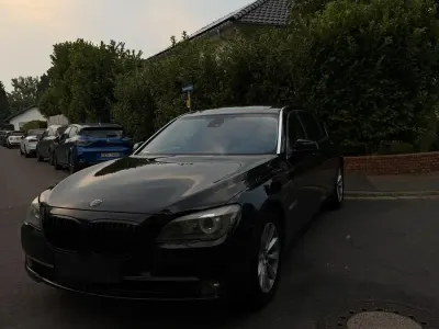 Gebraucht BMW 750 408 PS (300 kW) 2009 Schwarz Limousine