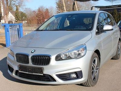Gebraucht BMW 218 Active Tourer Sport Line 150 PS (110 kW) 2015 Silber Van / Kleinbus