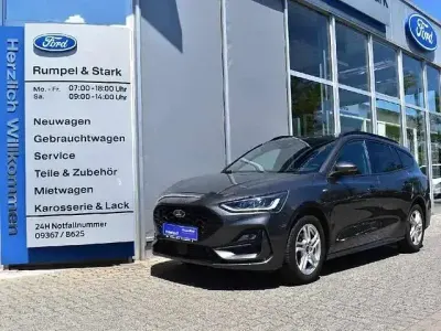 Gebraucht Ford Focus ST-Line 125 PS (91 kW) 2022 Racerot Kombi