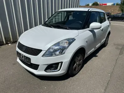 Gebraucht Suzuki Swift Club 94 PS (69 kW) 2016 Weiß Kleinwagen