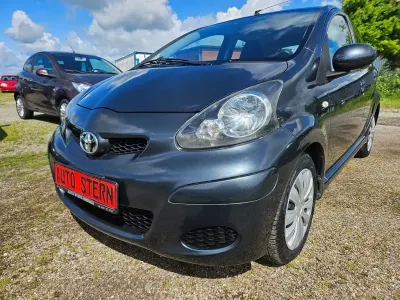 Gebraucht Toyota Aygo Cool 68 PS (50 kW) 2009 Grau Kleinwagen