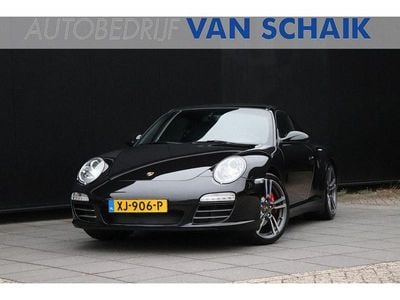 Porsche 911 Carrera 4