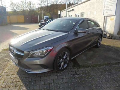 gebraucht Mercedes CLA180 Shooting Brake 7G-DCT Urban