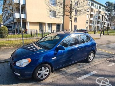 Gebraucht Hyundai Accent 97 PS (71 kW) 2007 Blau Kleinwagen