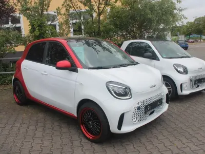 Gebraucht Smart ForFour Electric Drive 60 kW (82 PS) 2022 Weiß Kleinwagen