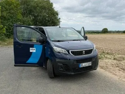 Gebraucht Peugeot Traveller 150 PS (110 kW) 2018 Blau Van / Kleinbus