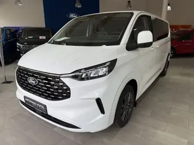 Neu Ford Tourneo Titanium 170 PS (125 kW) 2026 Weiß Van / Kleinbus
