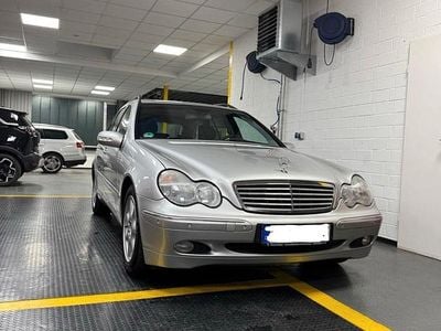 Gebraucht Mercedes C200 163 PS (119 kW) 2002 Silber Kombi