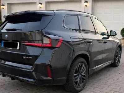 Gebraucht BMW X1 M Sport 136 PS (100 kW) 2022 Schwarz SUV