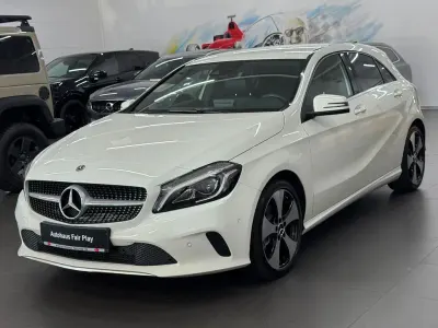 Gebraucht Mercedes A180 Urban 122 PS (89 kW) 2017 Weiß Kleinwagen