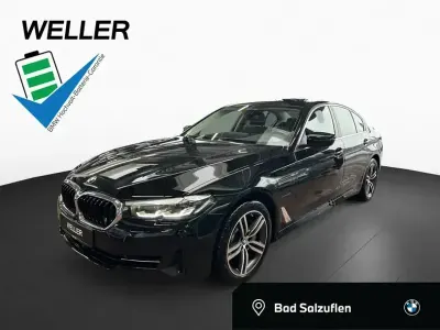 Gebraucht BMW 530e Sport Line 292 PS (214 kW) 2021 Schwarz ii (schwarz) Limousine