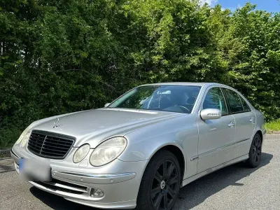 Gebraucht Mercedes E350 272 PS (200 kW) 2005 Silber Limousine