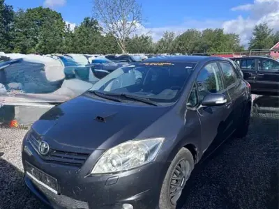 Gebraucht Toyota Auris 126 PS (92 kW) 2010 Grau Kleinwagen