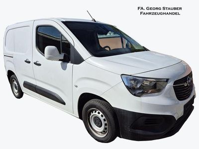 Weiß Gebraucht 2021 Opel Combo Van / Kleinbus | 10.600 € (Guter Preis)