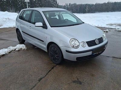 Silber Gebraucht 2002 VW Polo Basis Kleinwagen | 1.850 € (Fairer Preis)