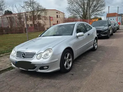 Gebraucht Mercedes C180 143 PS (105 kW) 2006 Grau Limousine