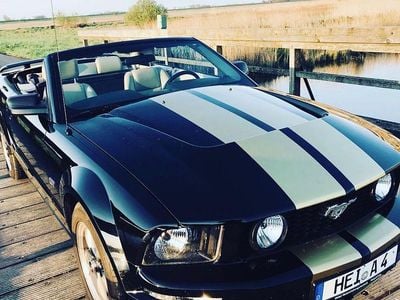 Gebraucht Ford Mustang 305 PS (224 kW) 2005 Schwarz Cabrio
