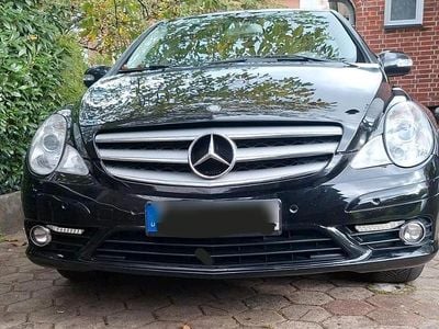 Schwarz Gebraucht 2009 Mercedes R320 Van / Kleinbus | 5.950 € (Etwas zu teuer)