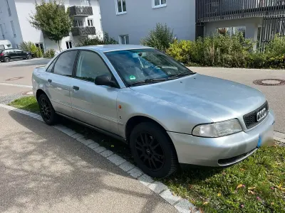 Occasion Audi A4 125 ch (91 kW) 1996 Argent Berline
