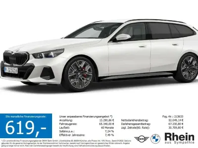 Gebraucht BMW 540 M Sport 286 PS (210 kW) 2025 Mineralweiss met. Kombi