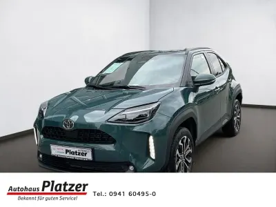 Neu Toyota Yaris 92 PS (67 kW) 2026 Gruen Kleinwagen