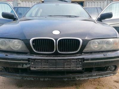 BMW 525