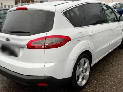 Używany Ford S-MAX Titanium 140 KM (102 kW) 2012 Biały Minivan