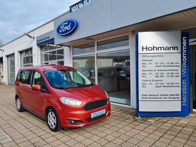Gebraucht Ford Tourneo Courier Trend 97 PS (71 kW) 2015 Rot Van / Kleinbus