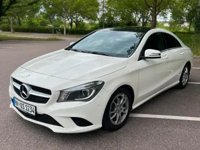 Gebraucht Mercedes CLA180 122 PS (89 kW) 2015 Weiß Limousine