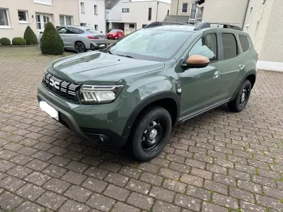 Gebraucht Dacia Duster Extreme 150 PS (110 kW) 2023 Grün SUV